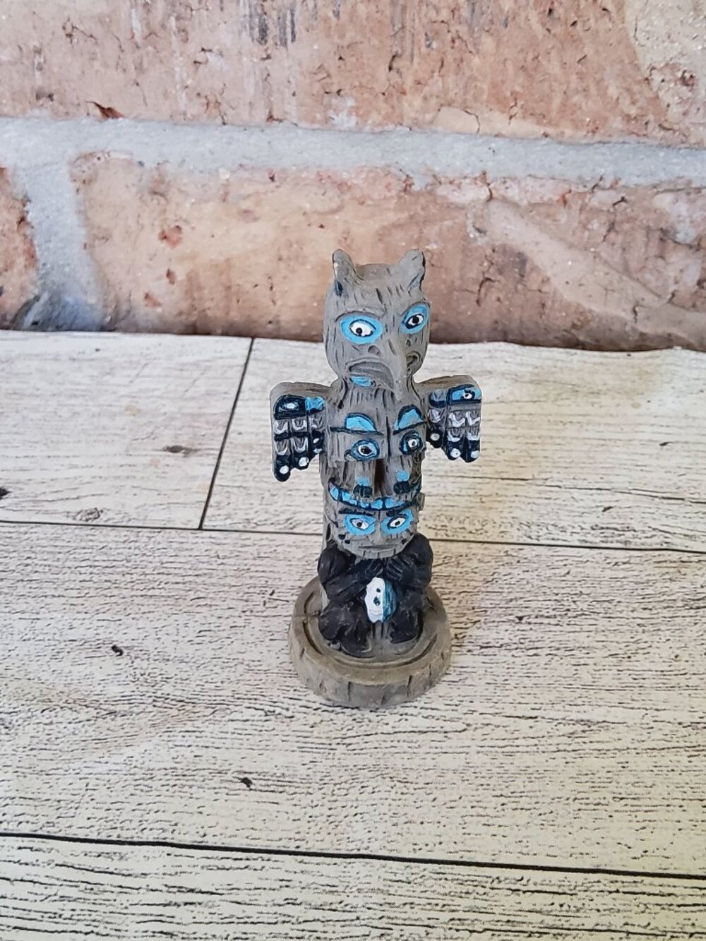 Alaska Totem Pole Hand Painted Resin Figurine Tribal Animal Folk Art Decor
